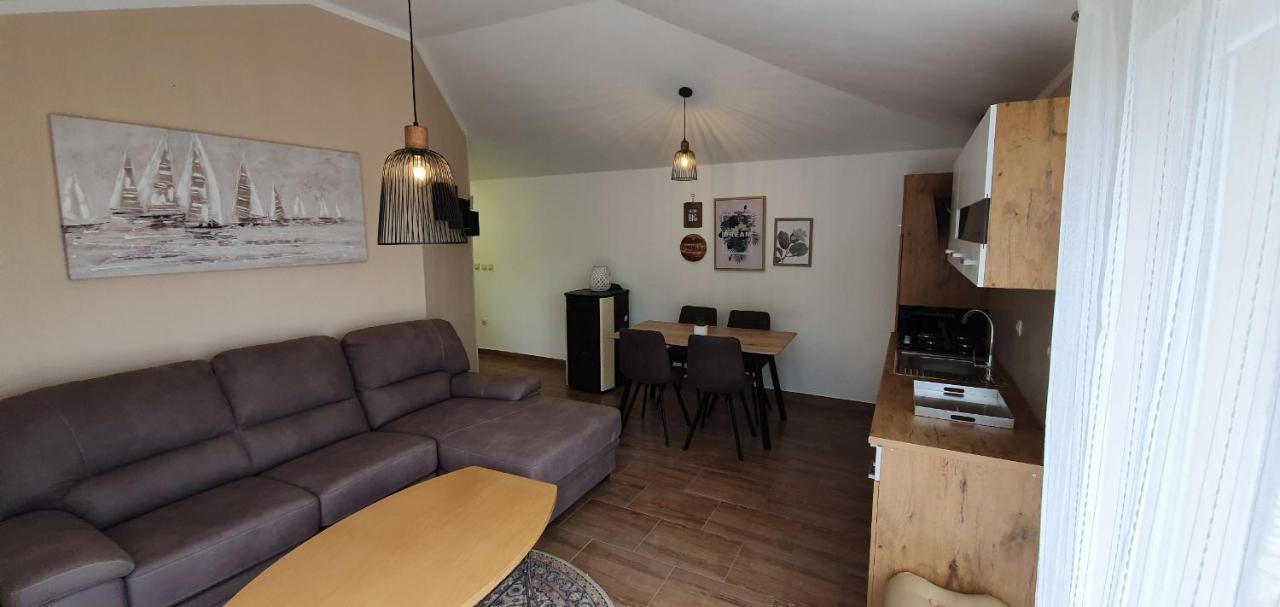 Apartments Kroatien ロヴラン エクステリア 写真