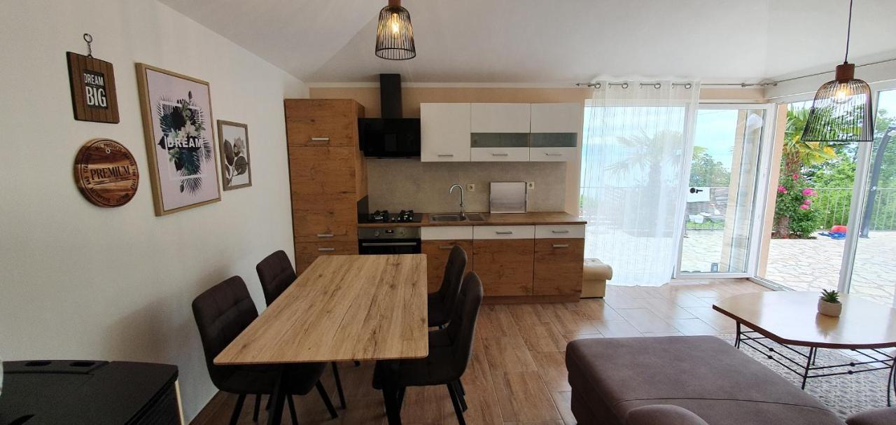 Apartments Kroatien ロヴラン エクステリア 写真