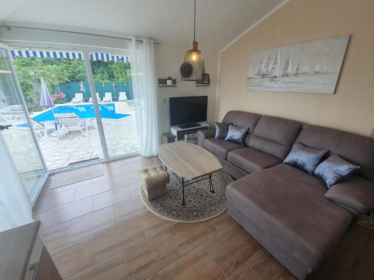 Apartments Kroatien ロヴラン エクステリア 写真