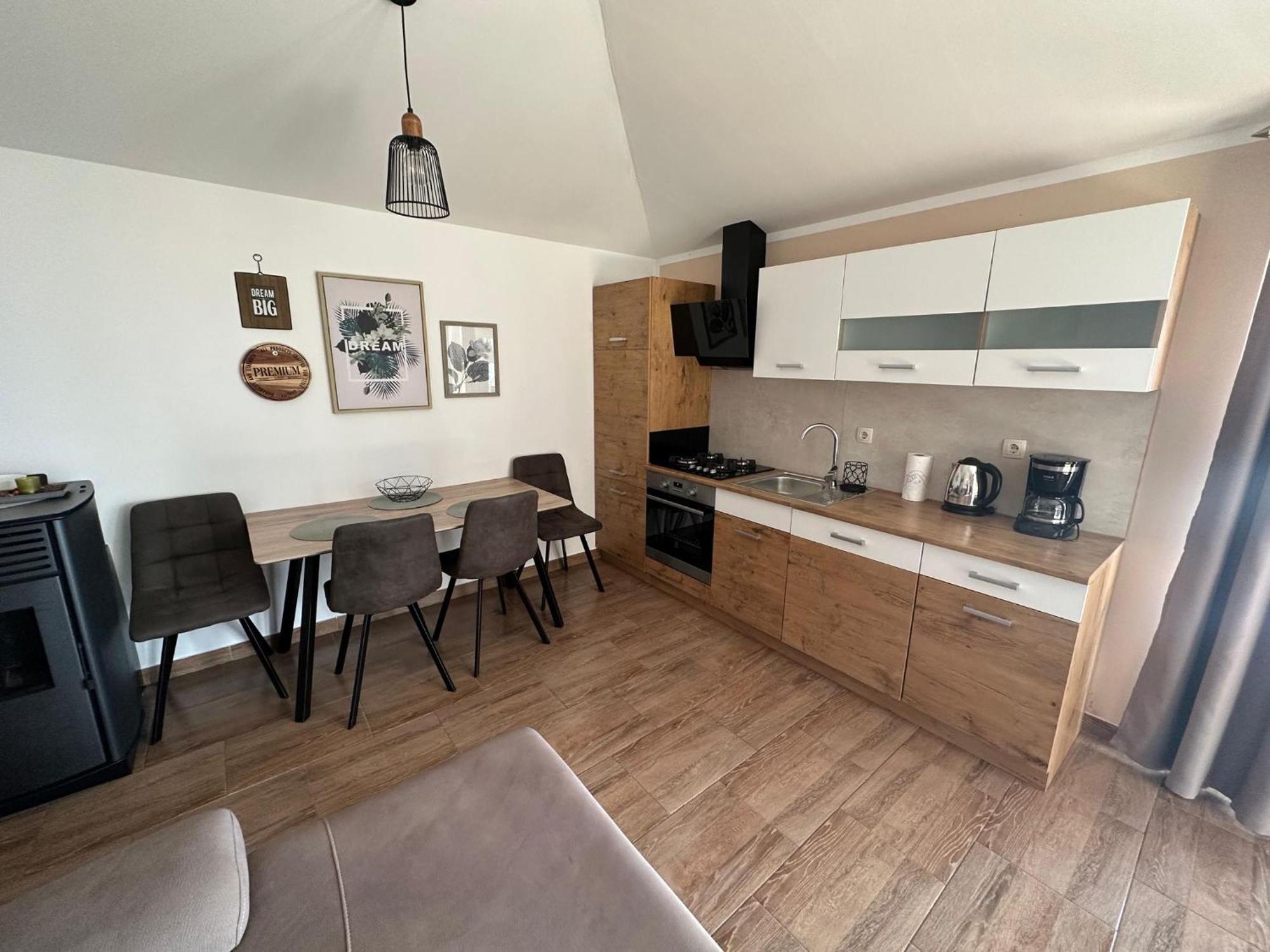 Apartments Kroatien ロヴラン 部屋 写真