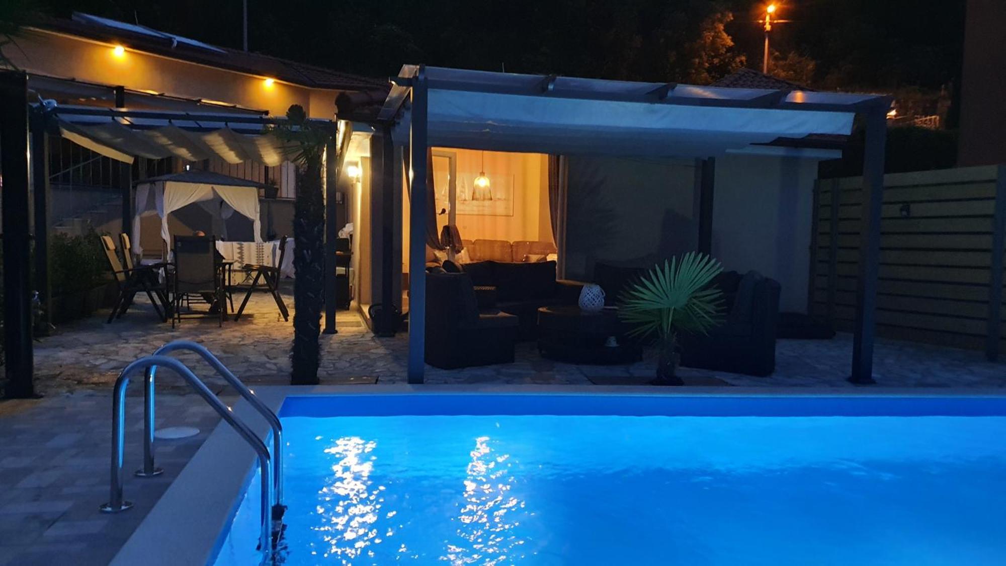 Apartments Kroatien ロヴラン 部屋 写真