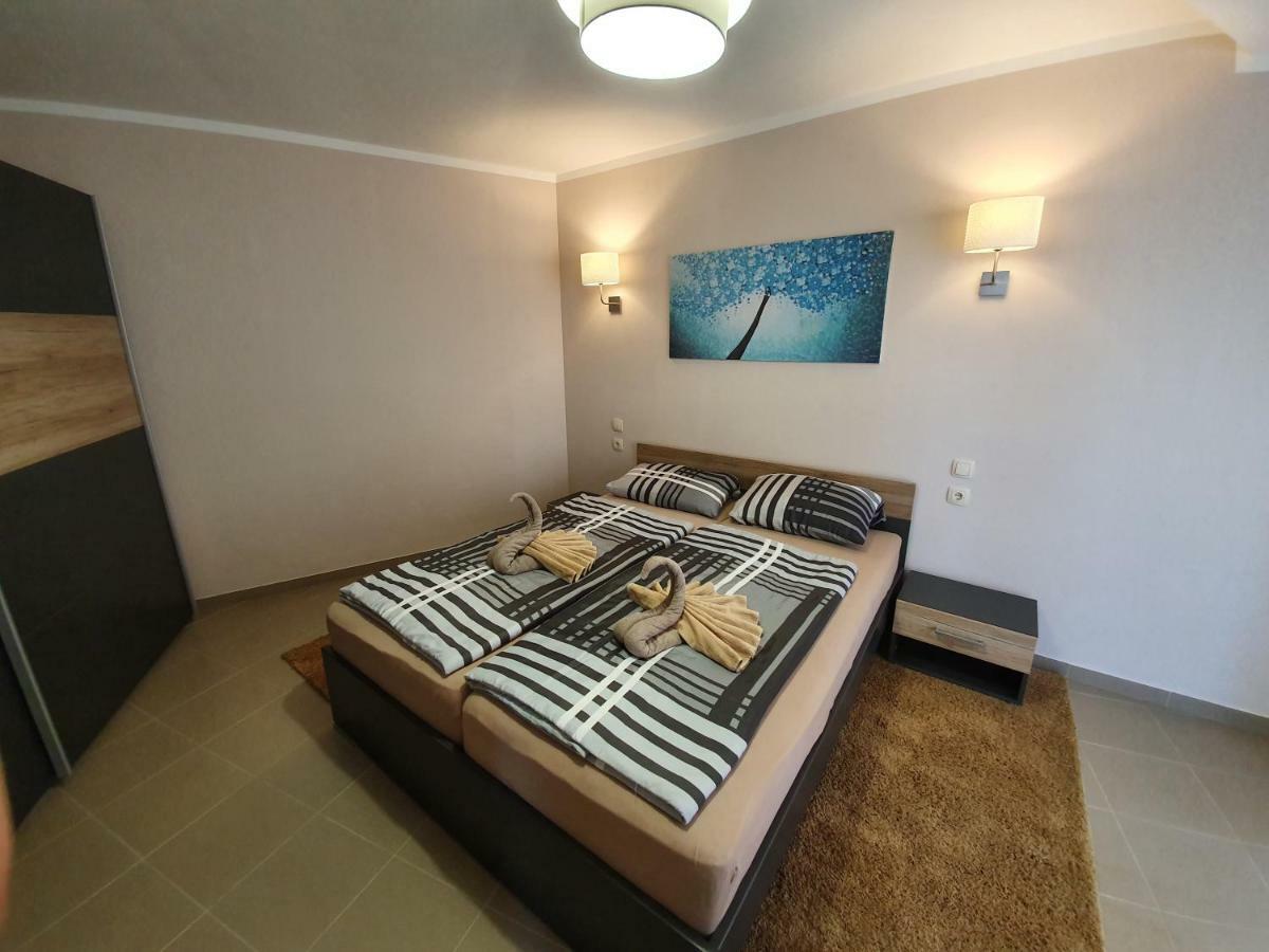 Apartments Kroatien ロヴラン エクステリア 写真